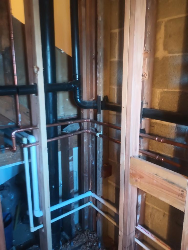 Clean new copper repipe installed by Aqua Flow Plumbing in a San Jose home